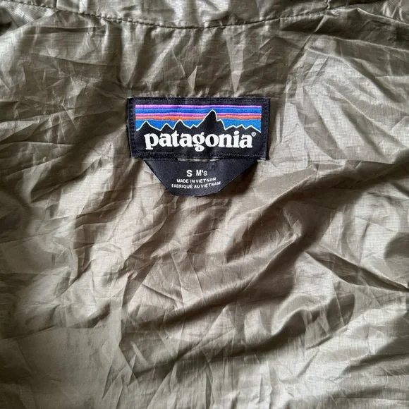 Patagonia Men's Sage Green Nano Puffer Jacket - Picture 6 of 7